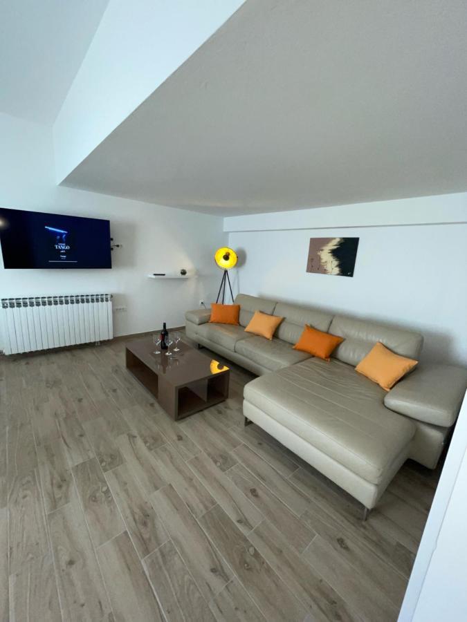 Apartman Varea Liznjan Exterior photo